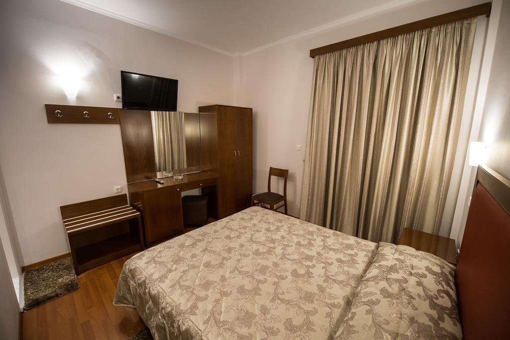 Hotel Olympos Pírgos Esterno foto